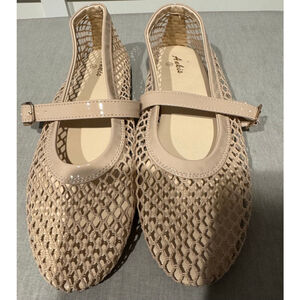 Women's Ankis Beige Mesh woven crochet Mary Jane Flats Size 9